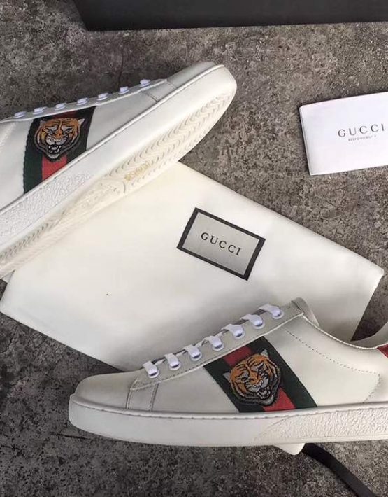 gucci tennis shoes with tiger