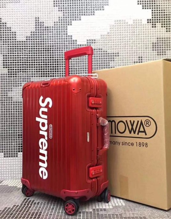 supreme suitcase rimowa
