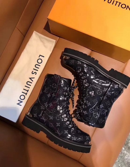 louis vuitton monogram boots