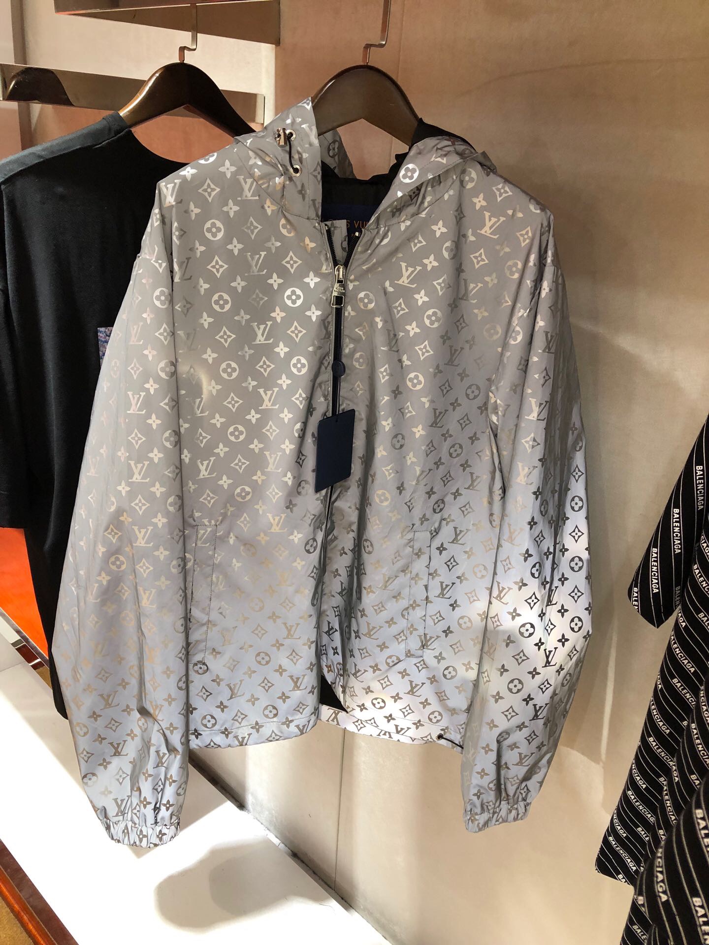 Louis Vuitton jacket available 🛍️🏬